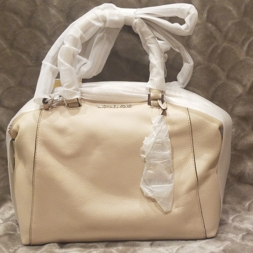 NWT-MICHAEL Michael Kors Large Leather Satchel